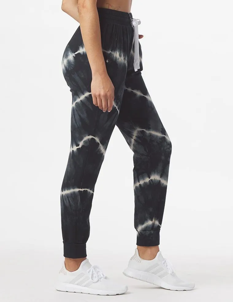 Halfway Jogger: Linear Tie-Dye