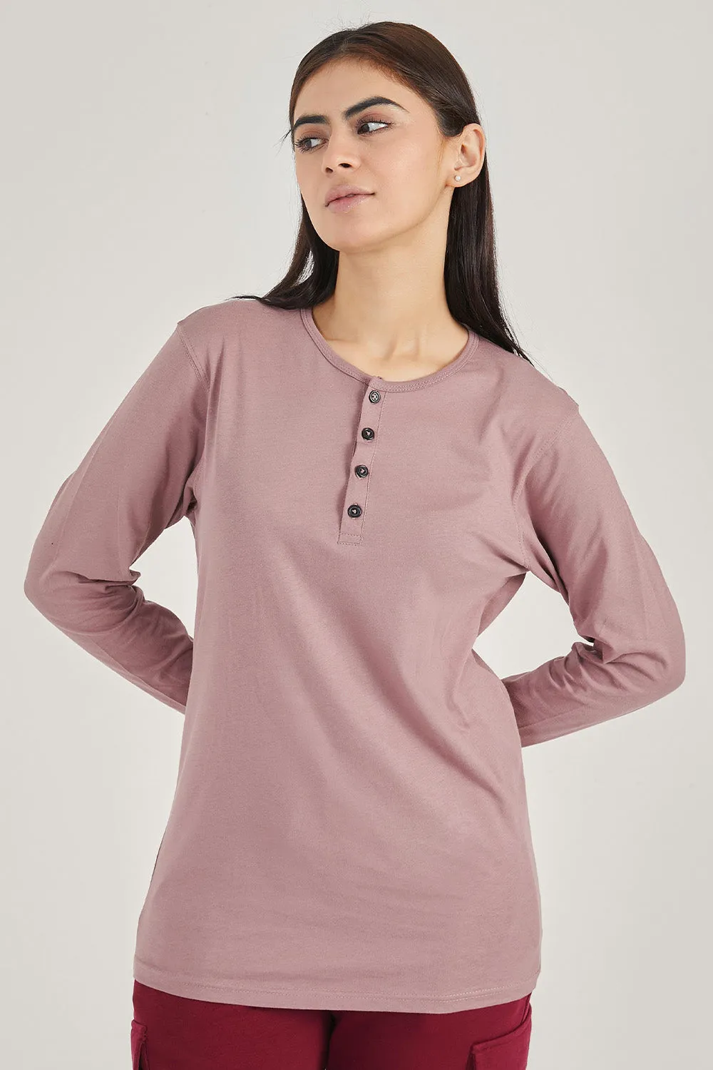 Mauve Henley - W