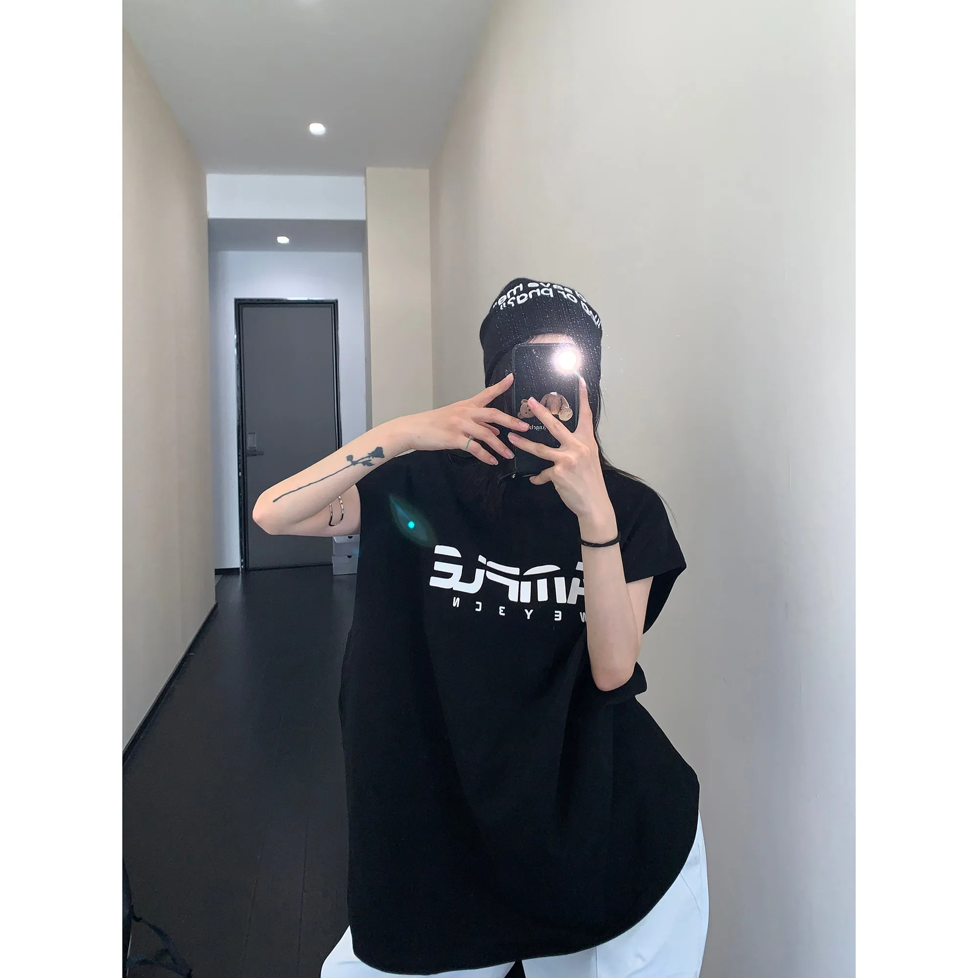 Oversized Graphic Sleeveless T-Shirt