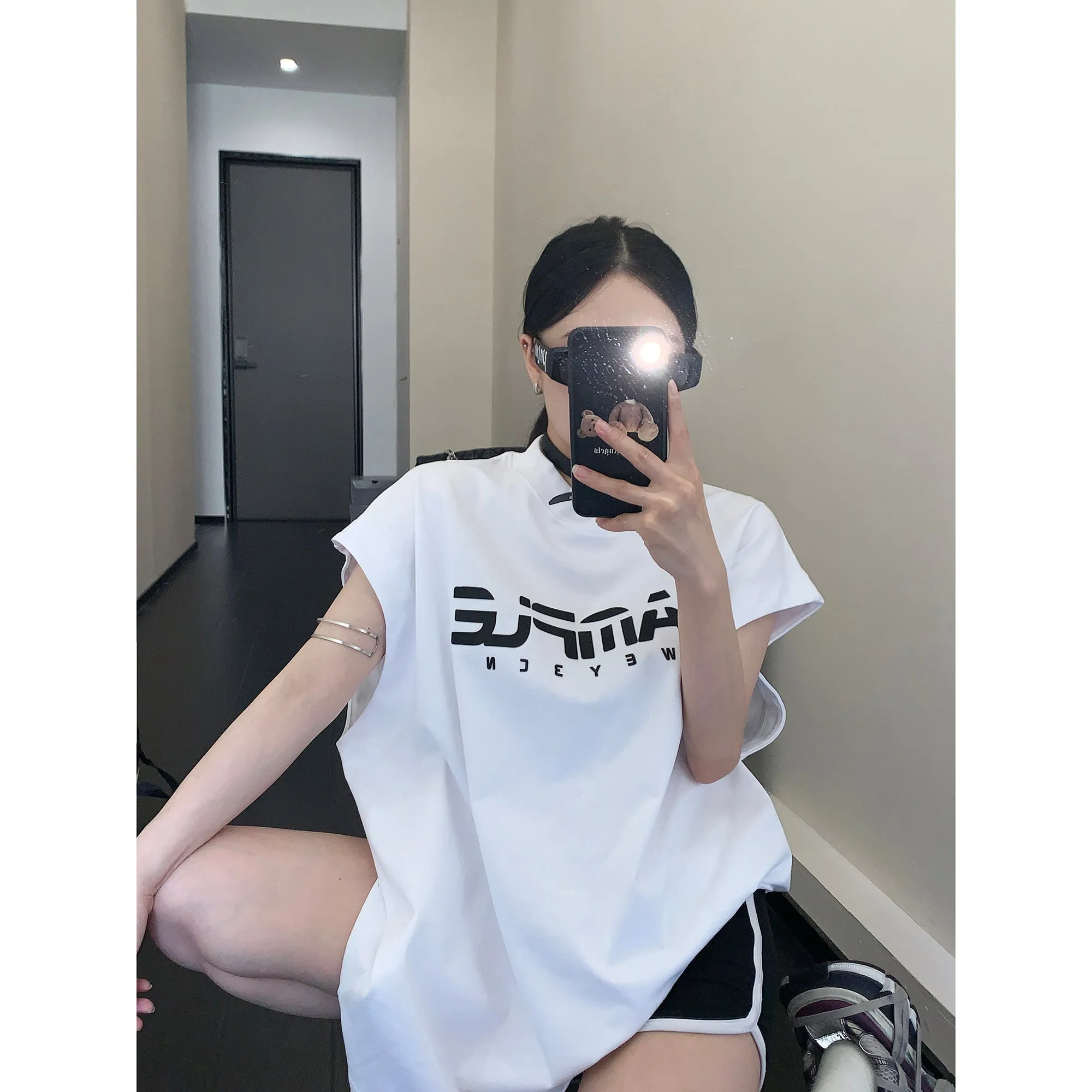 Oversized Graphic Sleeveless T-Shirt