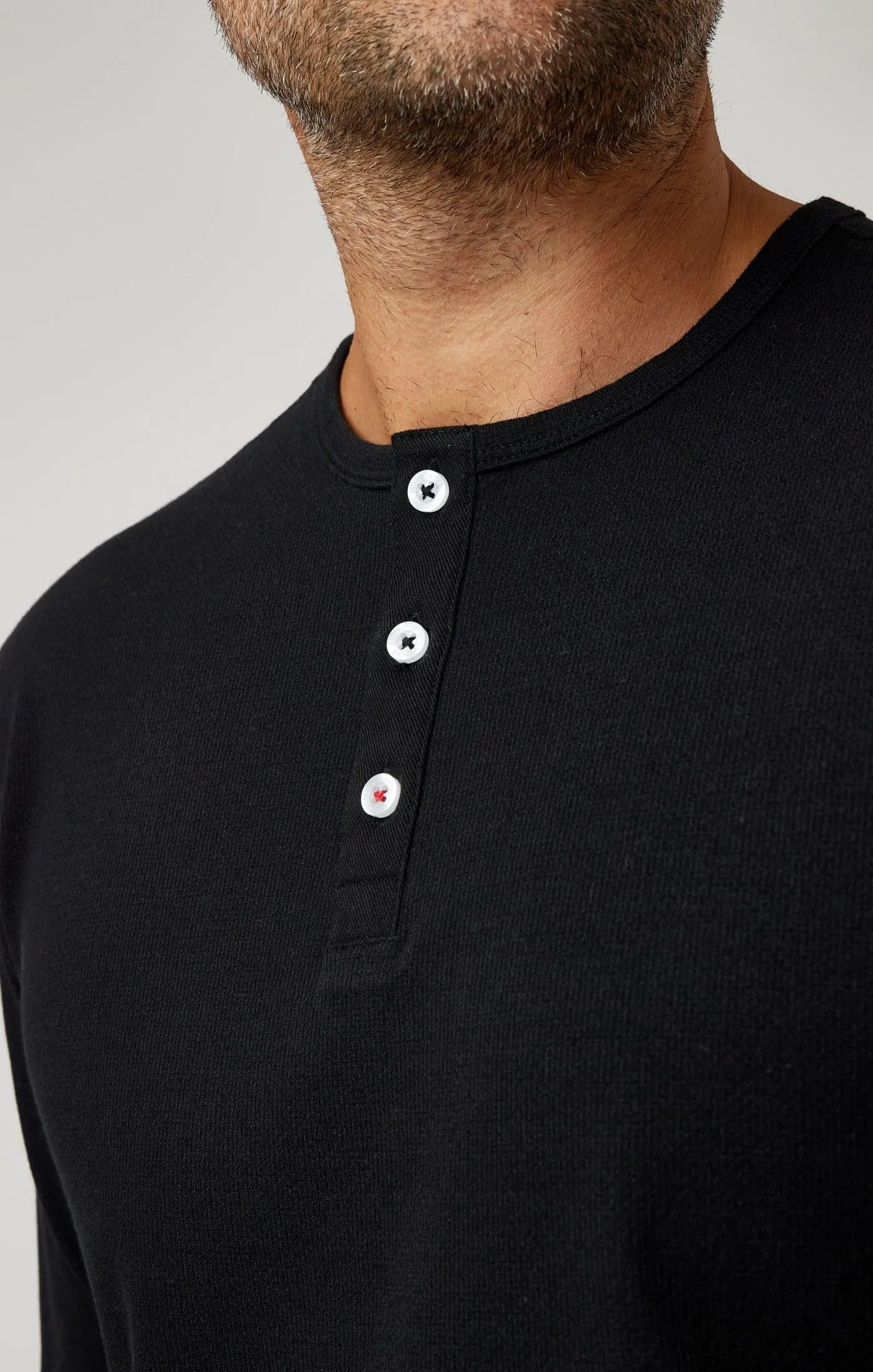 TRAILBLAZER - Black Solid 3 Buttons Henley